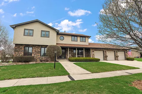 16748 Richards Dr, Tinley Park, IL 60477