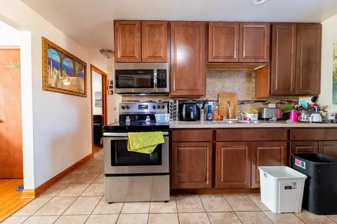Kitchen - 4423 Eberly Ave, Brookfield, IL 60513 photo 9 of 9