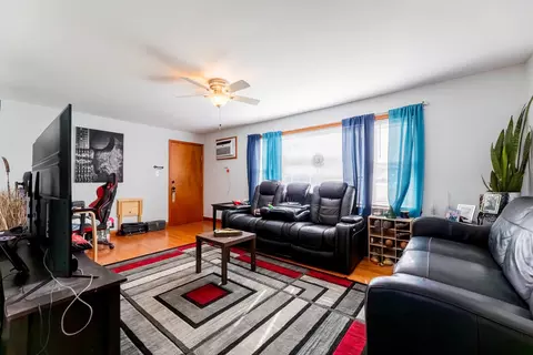 Living - 4423 Eberly Ave, Brookfield, IL 60513 photo 6 of 6