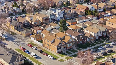 View/Area - 6558 S Karlov Ave, Chicago, IL 60629 photo 1 of 2