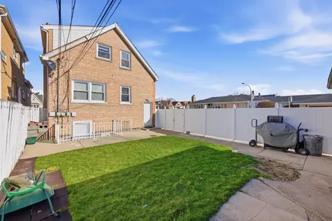 Exterior - 6558 S Karlov Ave, Chicago, IL 60629 photo 5 of 6