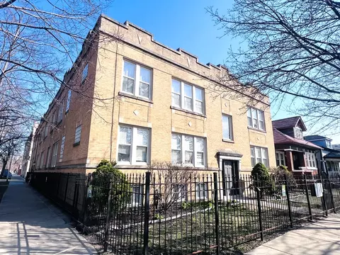 4956 W Parker Ave #2, Chicago, IL 60639