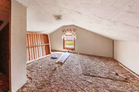 Bedroom - 299 E Lincoln St, Seneca, IL 61360 photo 3 of 3