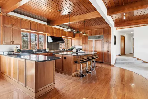 Kitchen - 615 Robin Rdg, Elgin, IL 60123 photo 1 of 5
