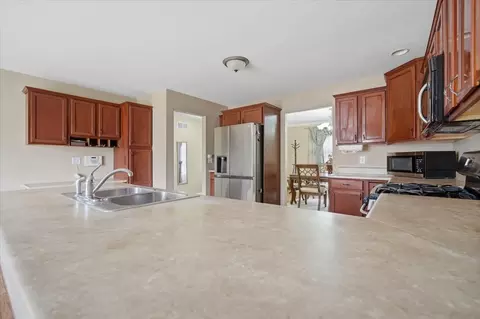 Kitchen - 2947 Buffalo Ln, Normal, IL 61761 photo 5 of 5