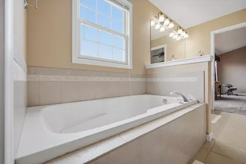 Bath - 2947 Buffalo Ln, Normal, IL 61761 photo 1 of 2