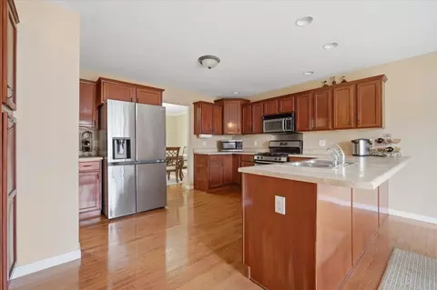 Kitchen - 2947 Buffalo Ln, Normal, IL 61761 photo 2 of 5