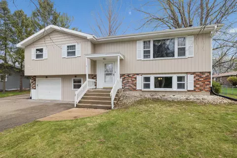 146 S Anderson Rd, New Lenox, IL 60451