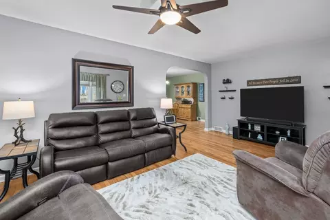 Other - 925 12th Ave, Moline, IL 61265 photo 2 of 7