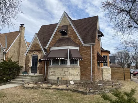 3301 N Newcastle Ave, Chicago, IL 60634