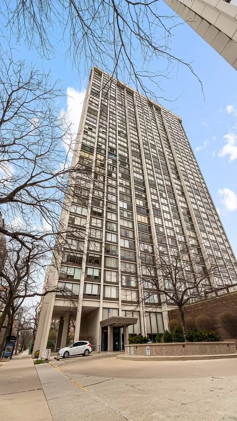 5455 N Sheridan Rd #3306, Chicago, IL 60640