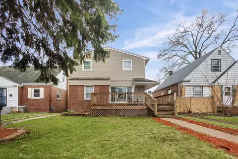 41 166th Pl, Calumet City, IL 60409