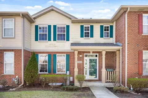18608 W Point Dr, Tinley Park, IL 60477