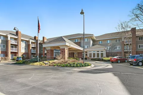 801 N Mclean Blvd #156, Elgin, IL 60123