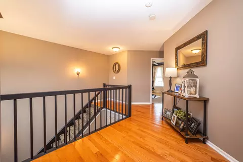 Entry Way - Undisclosed, Plainfield, IL 60586 photo 2 of 3