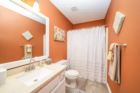 Bath - Undisclosed, Plainfield, IL 60586 photo 3 of 3
