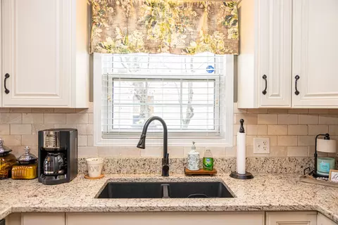 Kitchen - Undisclosed, Plainfield, IL 60586 photo 3 of 3