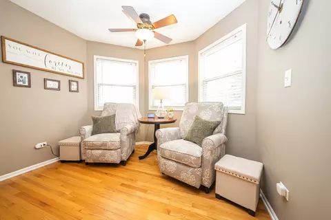 Living - Undisclosed, Plainfield, IL 60586 photo 4 of 5