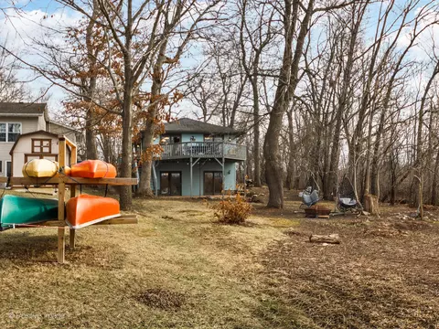 22566 W Lillian Pl, Antioch, IL 60002