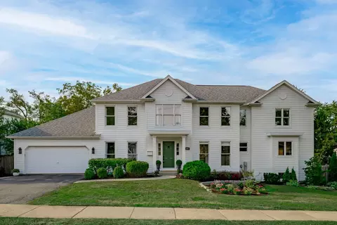 369 Hawthorne Blvd, Glen Ellyn, IL 60137