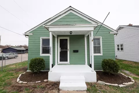 2656 Redwood Ave, Davenport, IA 52802