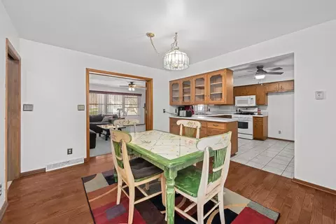 Dining - 1003 14th Ave B, Orion, IL 61273 photo 1 of 2