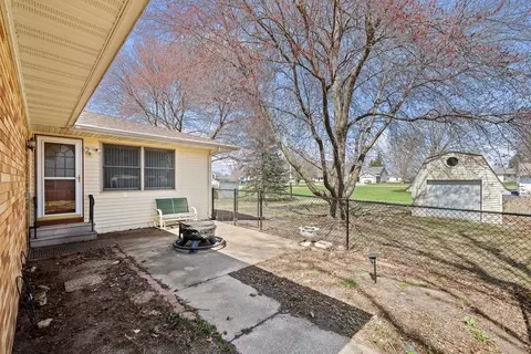 Exterior - 1003 14th Ave B, Orion, IL 61273 photo 2 of 7