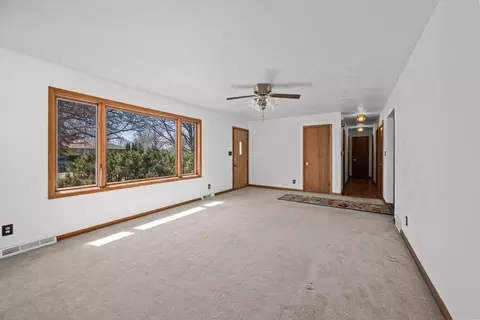 Living - 1003 14th Ave B, Orion, IL 61273 photo 3 of 6