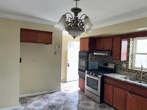 Kitchen - 15210 Evers St, Dolton, IL 60419 photo 2 of 3
