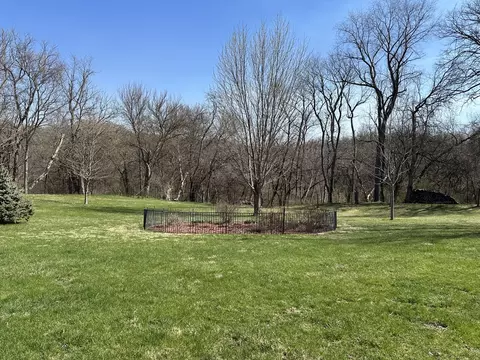 Exterior - 18760 Hillside Rd, Morrison, IL 61270 photo 9 of 12