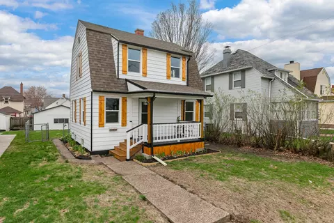 306 S Elmwood Ave, Davenport, IA 52802