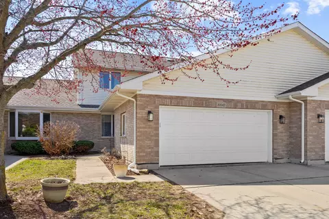 10842 Timer Dr, Huntley, IL 60142