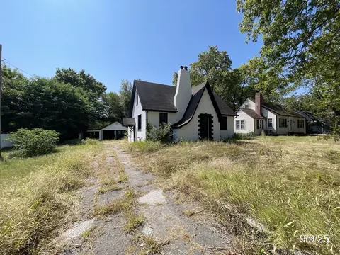 414 74th St, Belleville, IL 62223