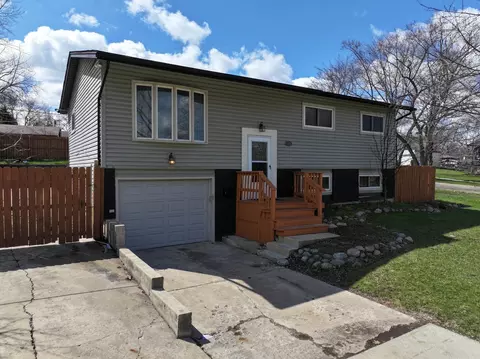 643 Armitage Ave, Glendale Heights, IL 60139