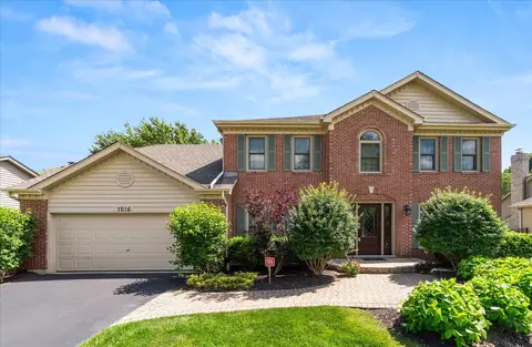 1516 Grommon Rd, Naperville, IL 60564