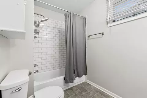 Bath - 2016 Sunnyside Beach Dr, Johnsburg, IL 60051 photo 1 of 1