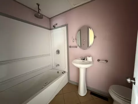Bath - 112 E Main St, Oakland, IL 61943 photo 1 of 1