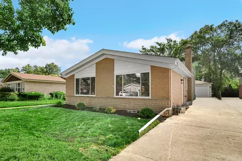548 Leamington Ave, Wilmette, IL 60091