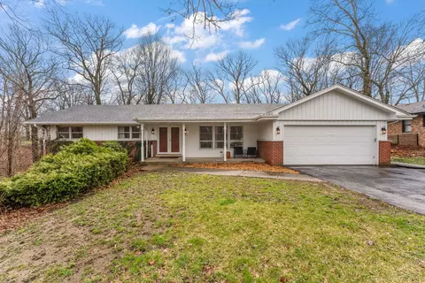 90 Alpine Ln, Crete, IL 60417