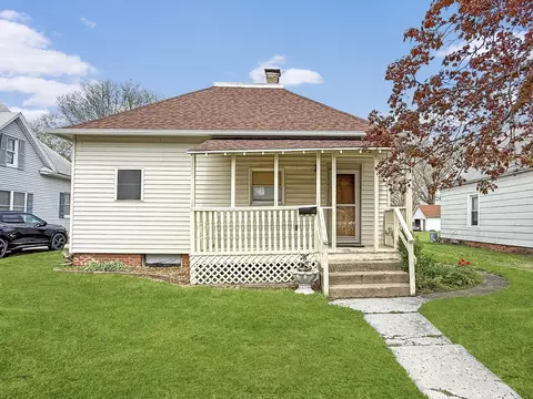 212 W Bodwell Ave, Rantoul, IL 61866
