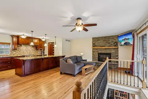 Other - 902 Arbor Ct, Wheaton, IL 60189 photo 2 of 13