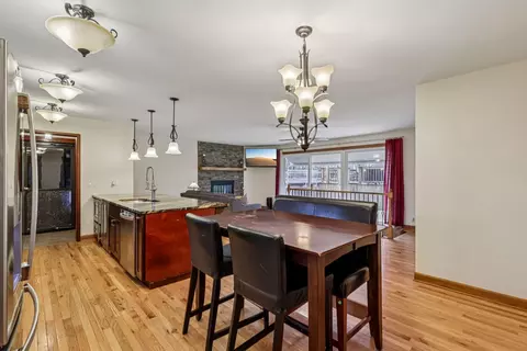 Dining - 902 Arbor Ct, Wheaton, IL 60189 photo 1 of 1