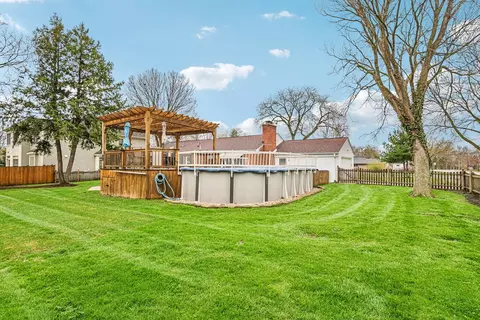 Exterior - 902 Arbor Ct, Wheaton, IL 60189 photo 9 of 9