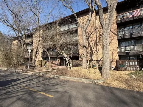 5500 Hillcrest Ln #3A, Lisle, IL 60532