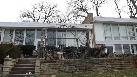 2813 Regner Rd, Mchenry, IL 60051