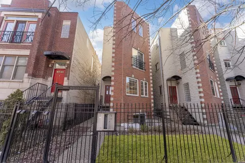 1266 N Wood St #1, Chicago, IL 60622