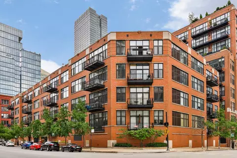 333 W Hubbard St #713, Chicago, IL 60654