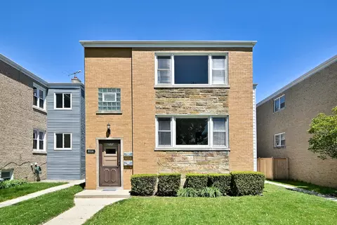 5036 Crain St, Skokie, IL 60077