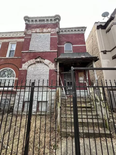 3345 W Monroe St, Chicago, IL 60624