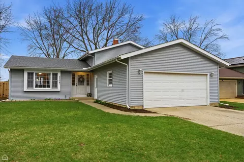 3706 W Bradley Ct, Mchenry, IL 60050